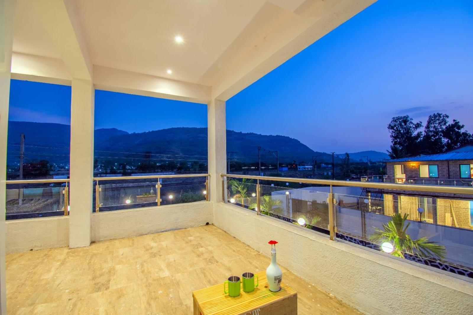 Empyrean Stay Ll 6Bhk Ll Royal Bramha Palace Ll Pvt Pool Ll Lonavala Buitenkant foto